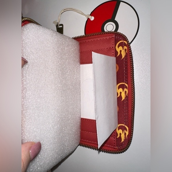 NWT loungefly pokemon charmander evolution wallet - Picture 7 of 8